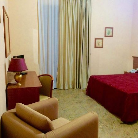Grand Hotel Stella Maris Italia Palmi Oda fotoğraf