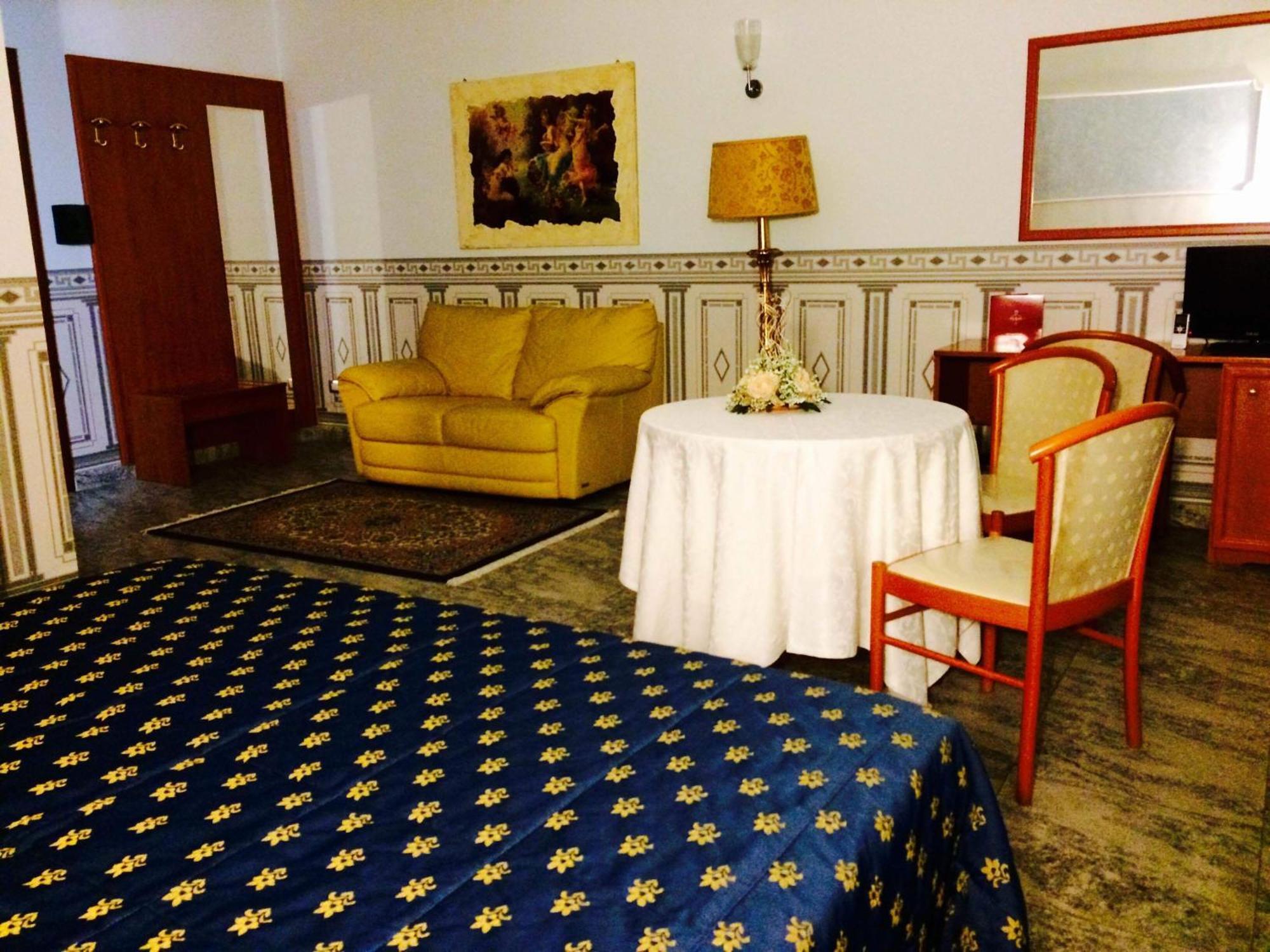 Grand Hotel Stella Maris Italia Palmi Oda fotoğraf